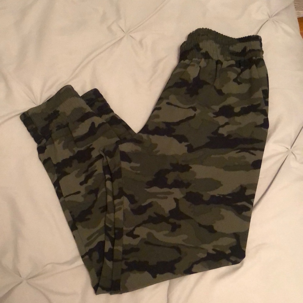 AQUA JOGGERS